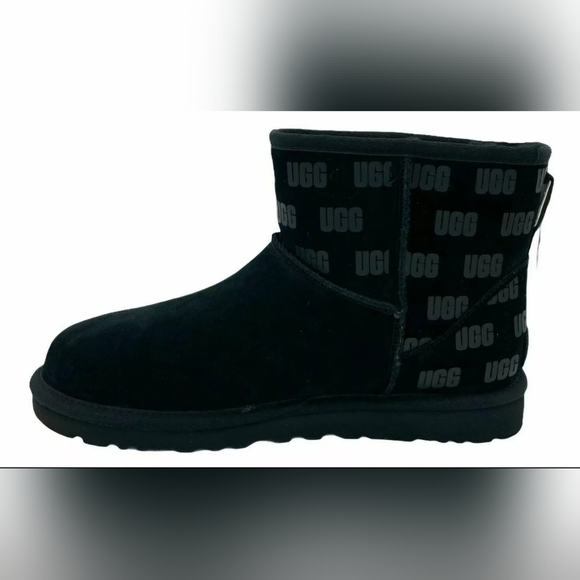NEW UGG MEN\'S CLASSIC MINI II UGG PRINT LOGO BLACK SUEDE SHEEPSKIN BOOTS Size 10 main image 11